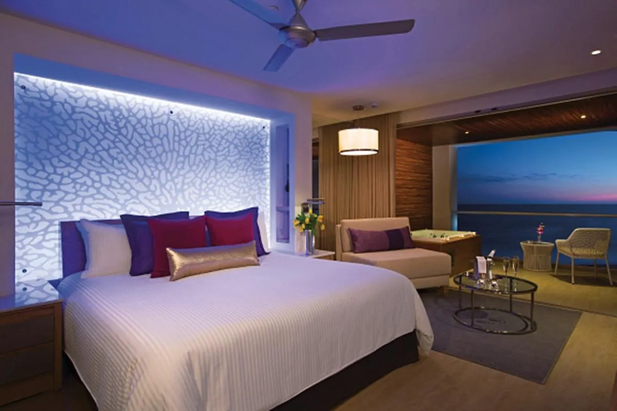 酒店 Breathless Riviera Cancun - Adults Only 莫雷洛斯港