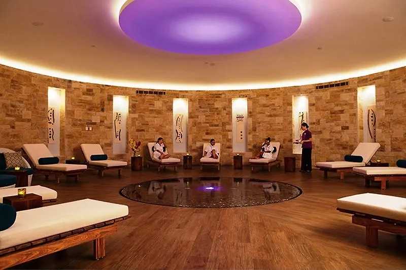 Breathless Riviera Cancun - Adults Only 莫雷洛斯港 5*,