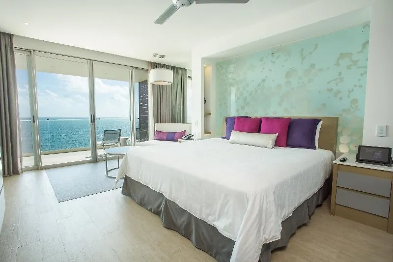 Breathless Riviera Cancun - Adults Only 莫雷洛斯港