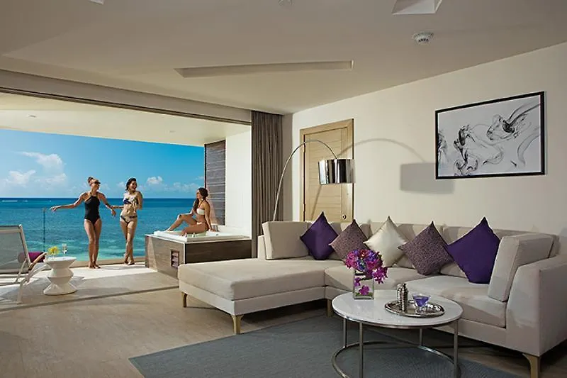 酒店 Breathless Riviera Cancun - Adults Only 莫雷洛斯港